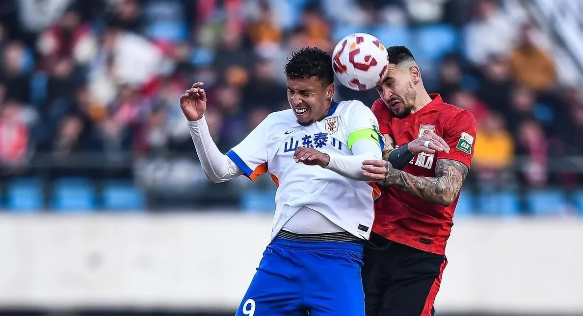 今晨突围战来临，山东泰山围绕葡超伤情更新，赛场秩序良好，细节决定成败的简单介绍爱游戏APP下载